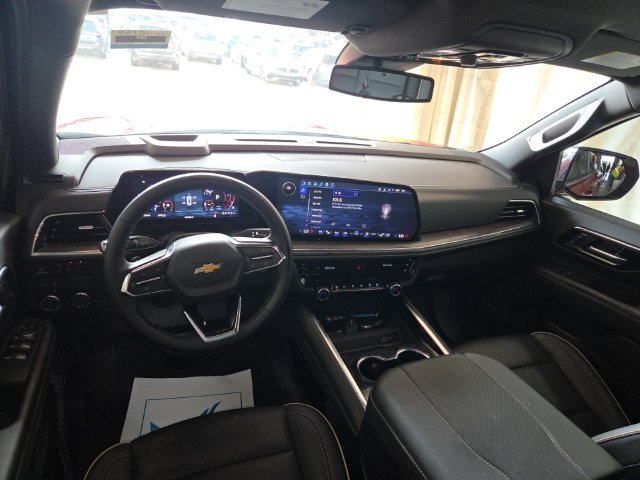 Used 2026 Chevrolet Suburban Premier AWD/4WD image 8