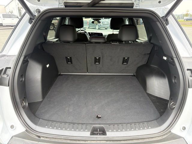 Used 2026 Chevrolet Equinox RS AWD/4WD image 17