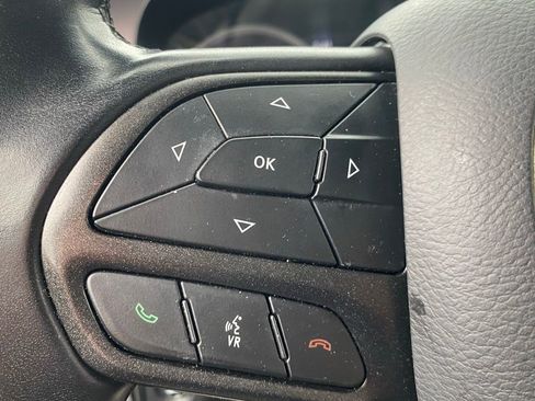 Used 2023 Dodge Charger SXT image 25