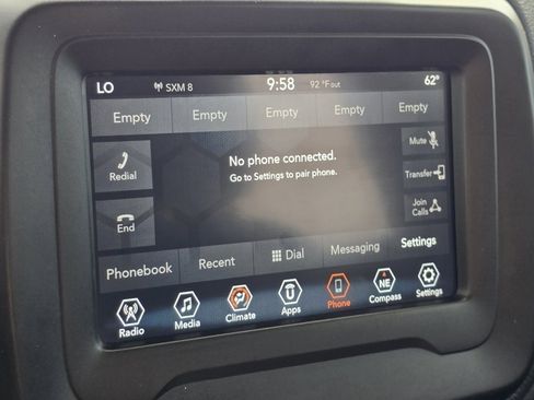 Used 2020 Jeep Renegade Latitude image 4