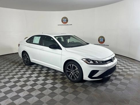 Used 2025 Volkswagen Jetta Sport FWD image 14