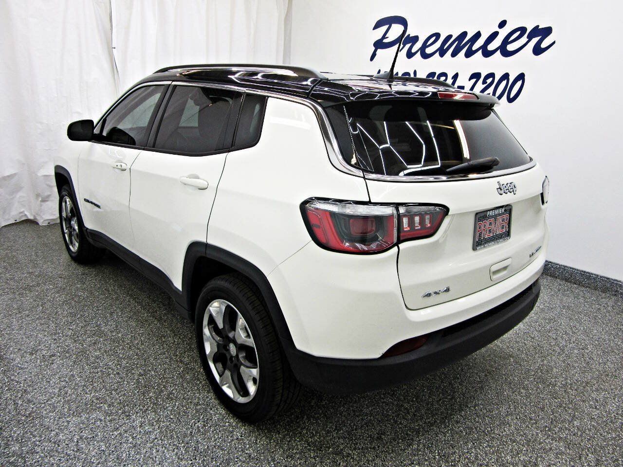 Used 2018 Jeep Compass Limited w/ Navigation Group AWD/4WD image 4