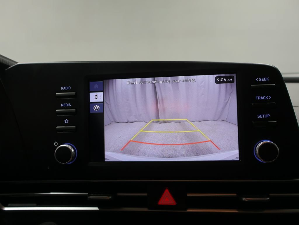 Used 2026 Hyundai Elantra Hybrid FWD image 25