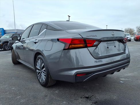 Used 2023 Nissan Altima 2.5 SV image 26