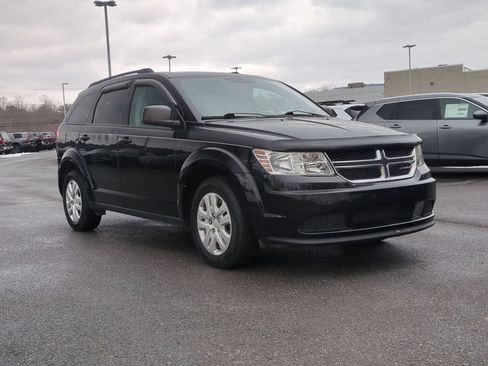 Used 2016 Dodge Journey SE w/ Flexible Seating Group image 3