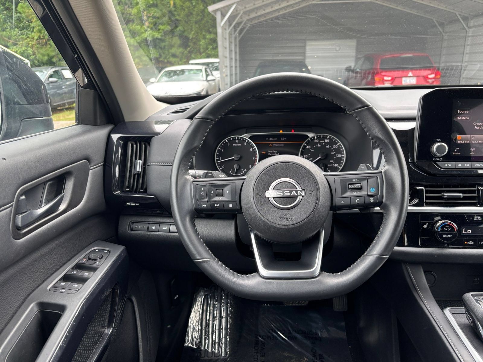 Used 2025 Nissan Pathfinder SV AWD/4WD image 34