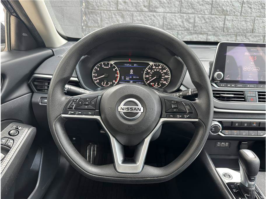 Used 2022 Nissan Altima 2.5 SV AWD/4WD image 19