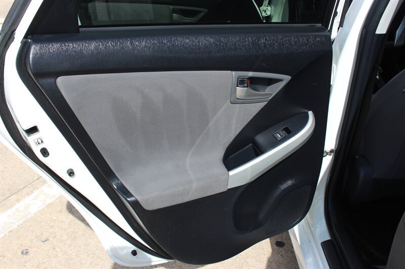 Used 2015 Toyota Prius Three FWD image 20