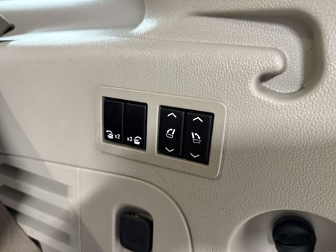 Used 2018 GMC Yukon XL Denali w/ Denali Ultimate Package image 30