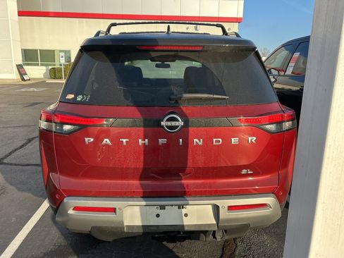 Used 2022 Nissan Pathfinder SL w/ SL Premium Package image 8