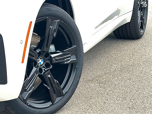 New 2026 BMW X3 xDrive30i w/ Premium Package AWD/4WD image 3