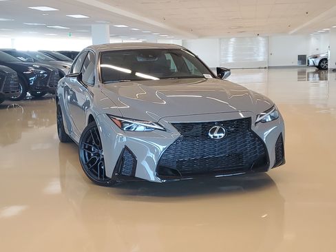 Certified 2022 Lexus IS 500 image 2