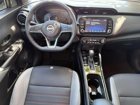 Used 2024 Nissan Kicks SR w/ SR Premium Package FWD image 28
