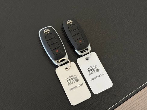 Used 2023 Nissan Kicks SV image 31