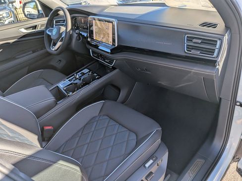 New 2026 Volkswagen Atlas Cross Sport SEL Premium R-Line image 41