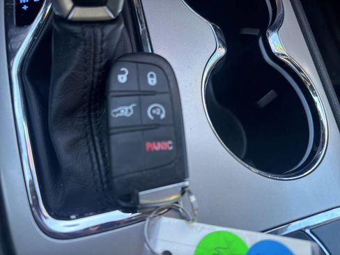 Used 2019 Jeep Grand Cherokee Limited image 55