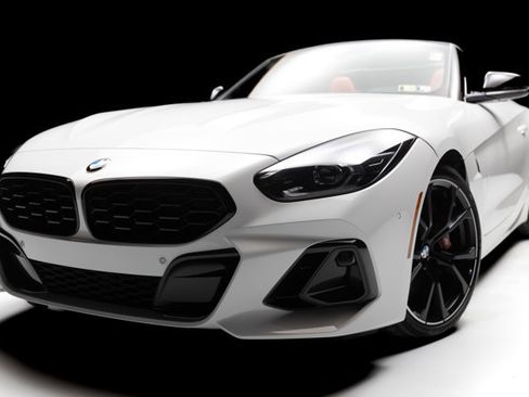 Used 2025 BMW Z4 M40i w/ Edition image 22