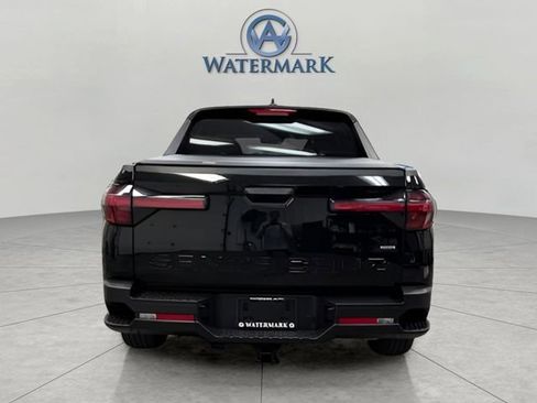 Used 2024 Hyundai Santa Cruz SE image 4