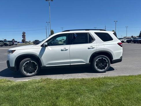 New 2026 Honda Pilot image 6