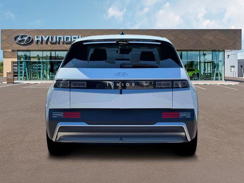 New 2026 Hyundai Ioniq 5 SE image 6