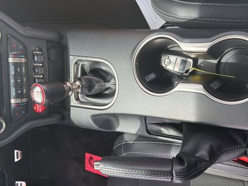 Used 2018 Ford Mustang Shelby GT350 w/ Convenience Package RWD image 32