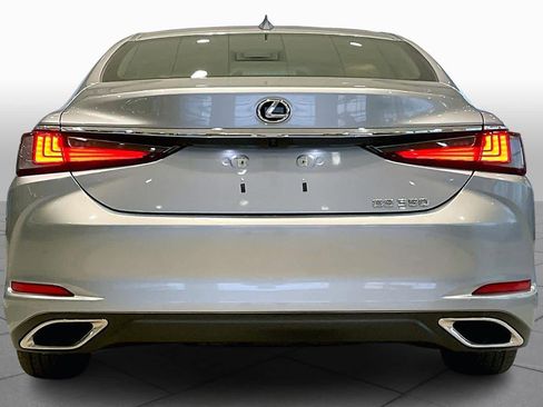 Used 2025 Lexus ES 350 image 5