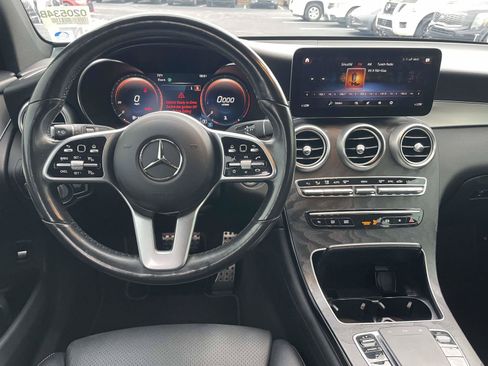 Used 2022 Mercedes-Benz GLC 300 4MATIC w/ AMG Line image 14
