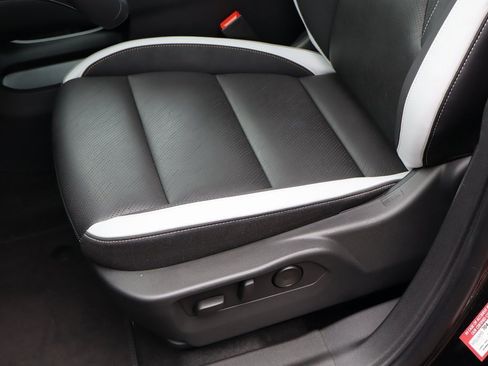 New 2025 Buick Envision Sport Touring image 11