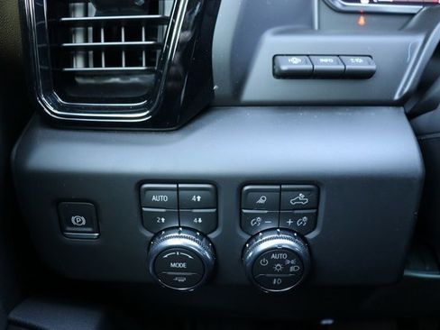 New 2026 GMC Sierra 1500 AT4 w/ AT4 Premium Package image 22