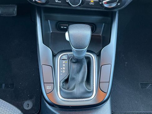 Used 2025 Kia Soul LX w/ LX Technology Package image 38