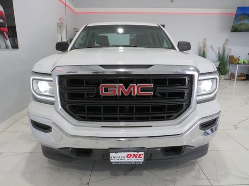 Used 2018 GMC Sierra 1500 2WD Double Cab w/ Sierra Convenience Package image 8