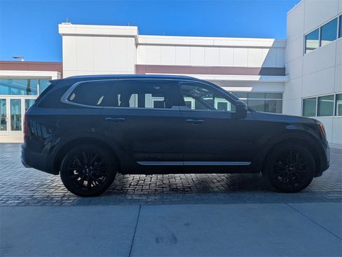 Used 2020 Kia Telluride SX image 3