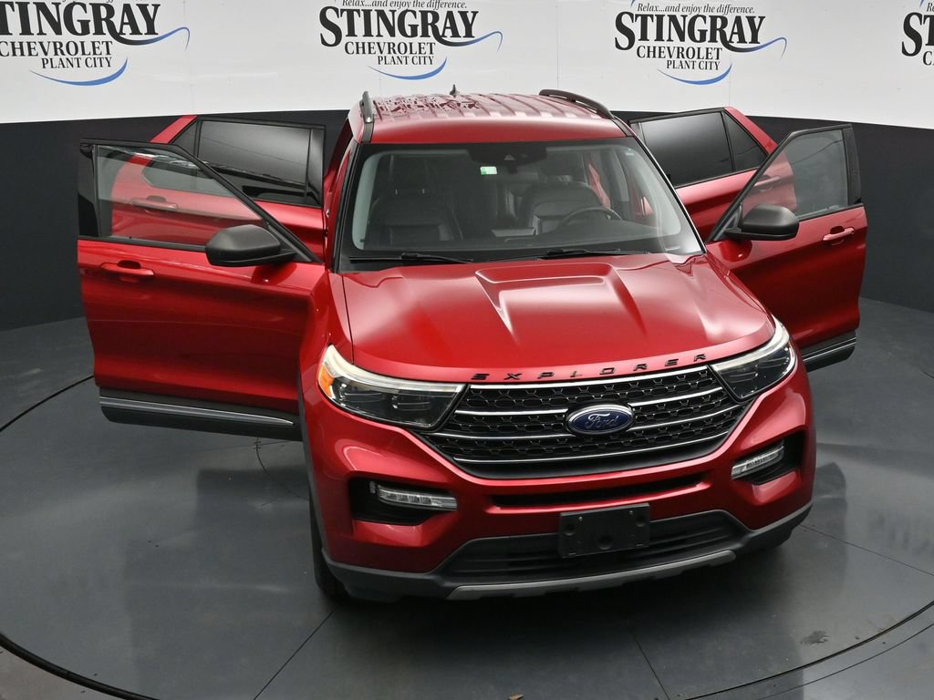 Used 2021 Ford Explorer XLT w/ Equipment Group 202A RWD image 34