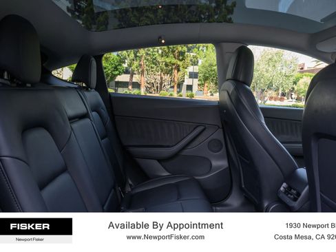 Used 2021 Tesla Model Y Long Range AWD/4WD image 29