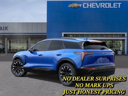 New 2025 Chevrolet Blazer EV RS image 3