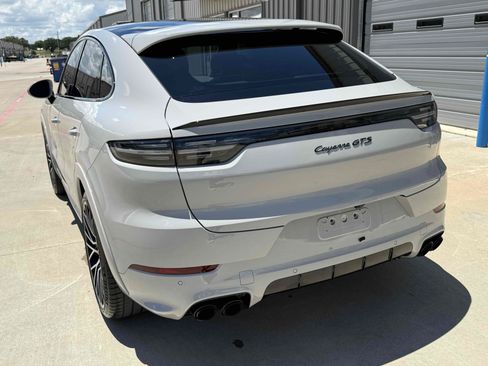 Used 2022 Porsche Cayenne GTS AWD/4WD image 95