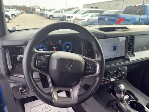 Used 2025 Ford Bronco Big Bend image 9