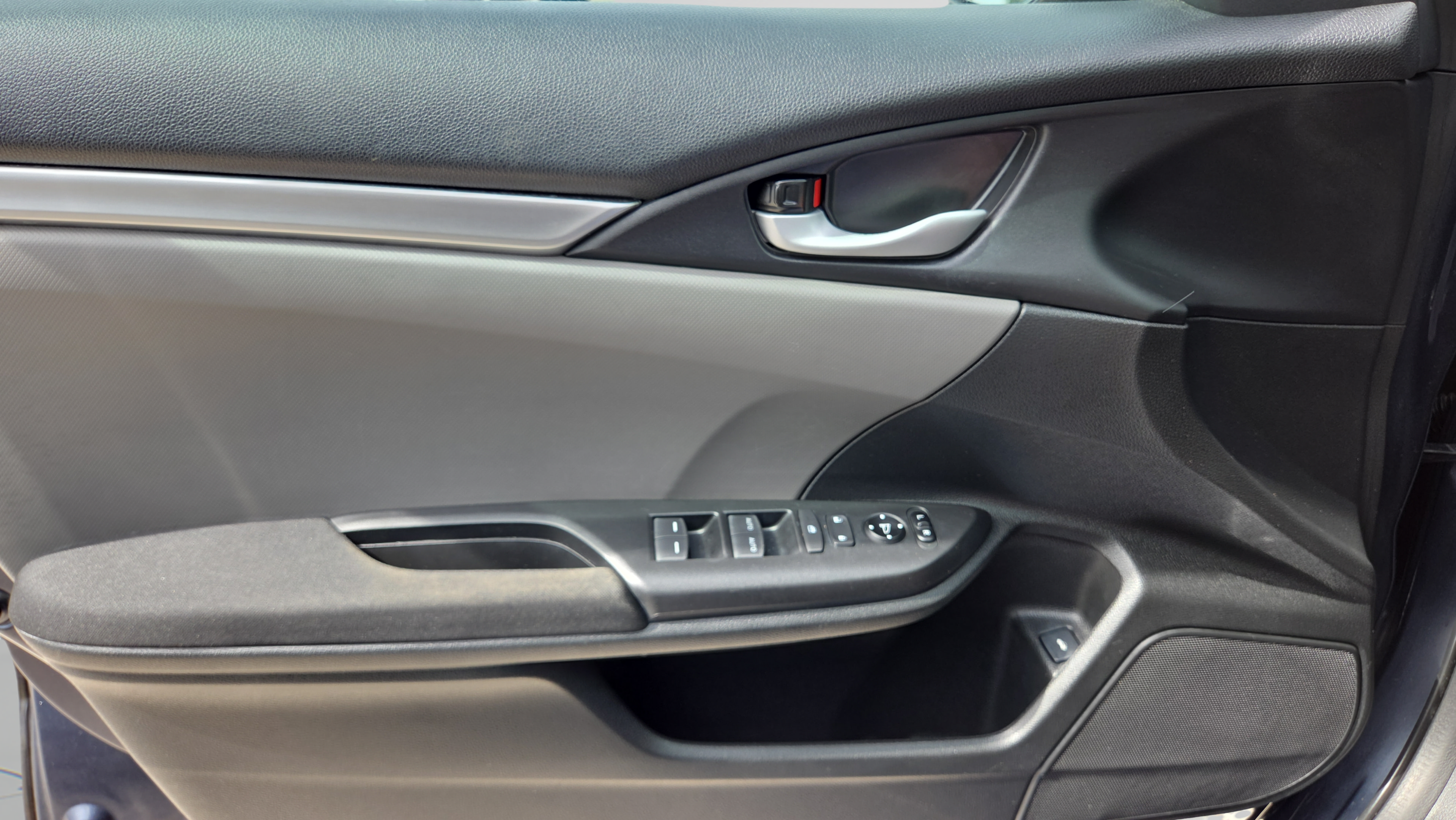 Certified 2021 Honda Civic LX image 33