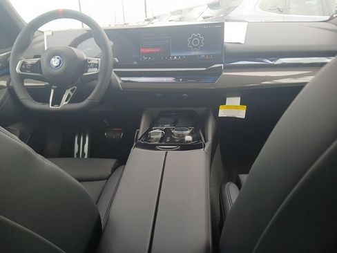 New 2026 BMW i5 M60 w/ Premium Package AWD/4WD image 13