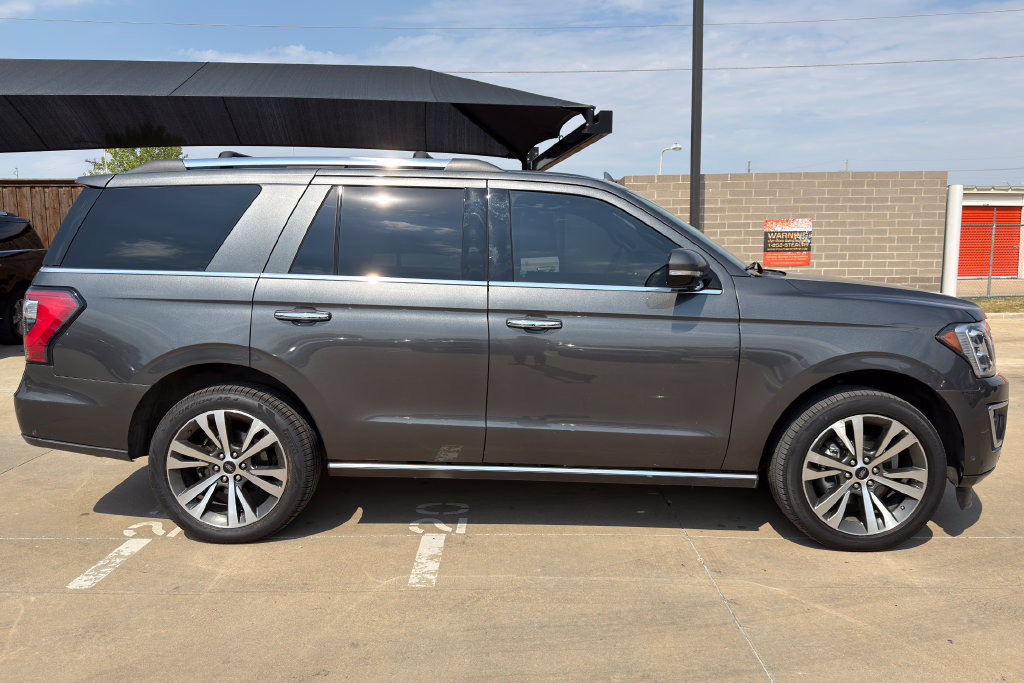 Used 2021 Ford Expedition Limited RWD image 4