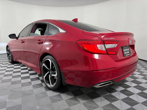 Used 2018 Honda Accord Sport image 3