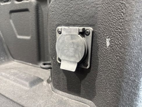 Used 2021 GMC Sierra 1500 AT4 w/ AT4 Value Package image 14