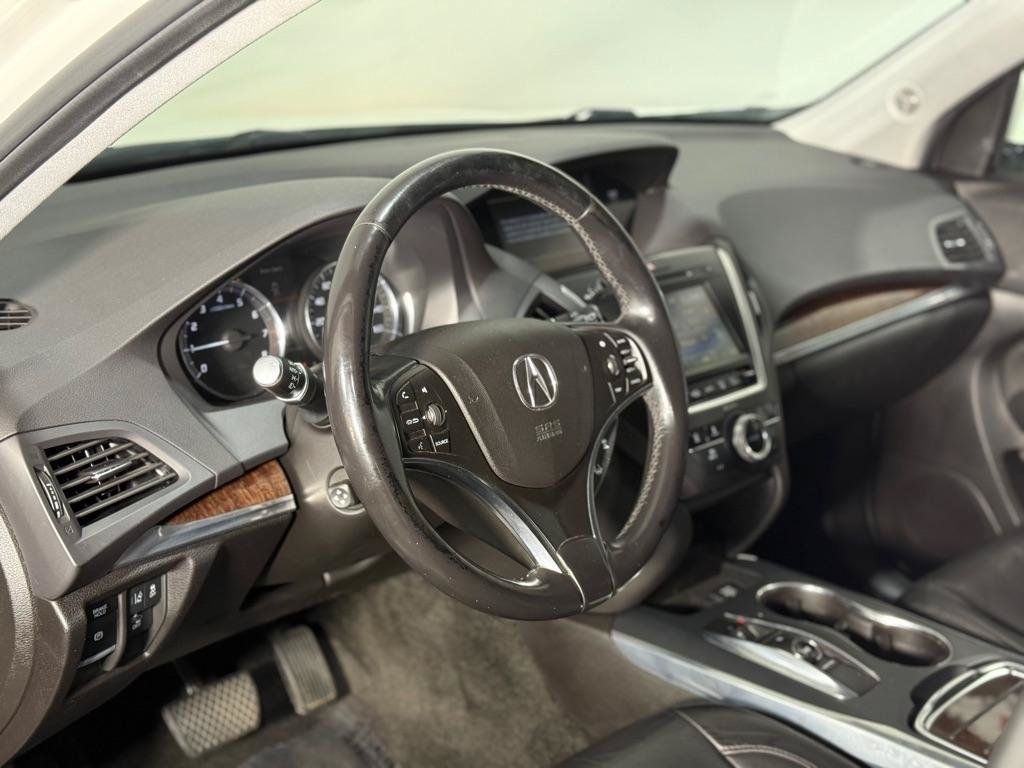Used 2017 Acura MDX w/ Technology Package AWD/4WD image 30