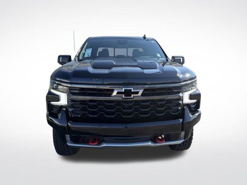 Used 2023 Chevrolet Silverado 1500 ZR2 w/ Technology Package AWD/4WD image 2