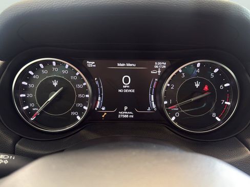 Used 2023 Maserati Levante Modena AWD/4WD image 15