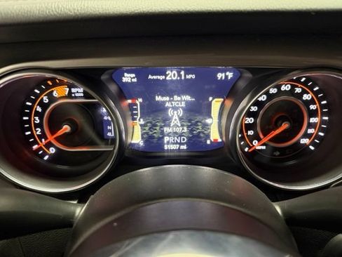 Used 2020 Jeep Wrangler Unlimited Sahara AWD/4WD image 35