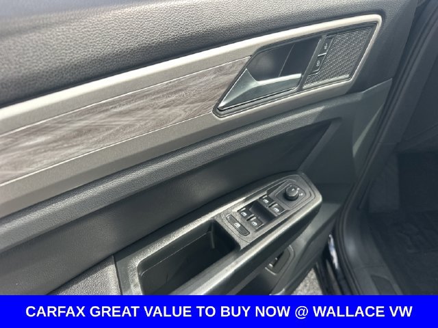 Certified 2020 Volkswagen Atlas Cross Sport SE w/ Panoramic Sunroof Package FWD image 15