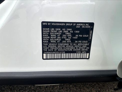 New 2026 Volkswagen Atlas SE image 17