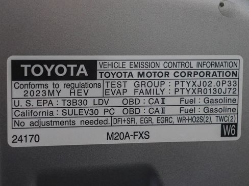 Certified 2023 Toyota Prius XLE FWD image 29
