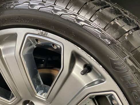 Used 2016 GMC Yukon Denali w/ Open Road Package image 36